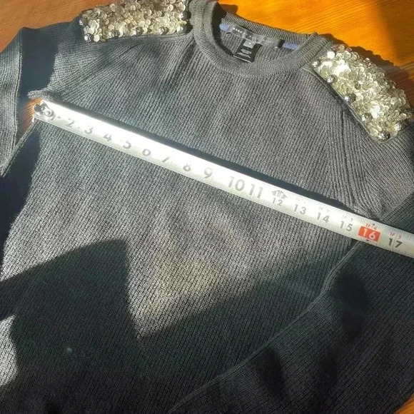 Marc by Marc Jacobs’s crewneck - Picture 4 of 6
